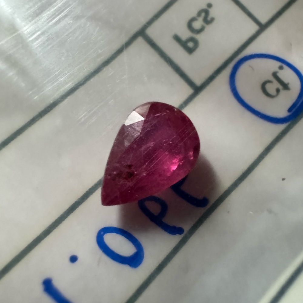Very Rare 1.066 Carat Ruby, UNTREATED, Natural, Pear Shaped, GIA CERTIFIED